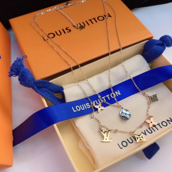 2025 New Exquisite Craftsmanship, Superior Quality, Stylish and Trendy Necklaces