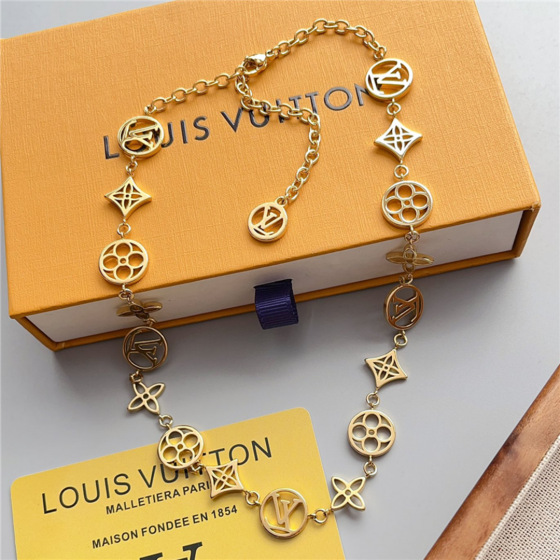 2025 New Exquisite Craftsmanship, Superior Quality, Stylish and Trendy Necklaces